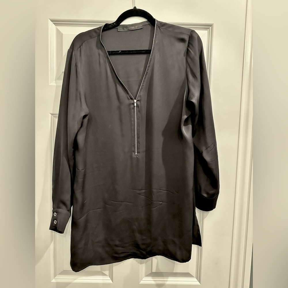 Gorgeous Daniela Corte silk tunic blouse in black
